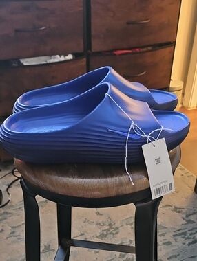 Nike Hyper Blue Slip-On Reactx Rejuvn8 Foam Slide